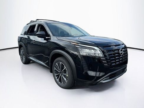 New 2026 Nissan Pathfinder Platinum AWD/4WD image 3