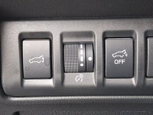 Certified 2023 Subaru Outback Limited image 25