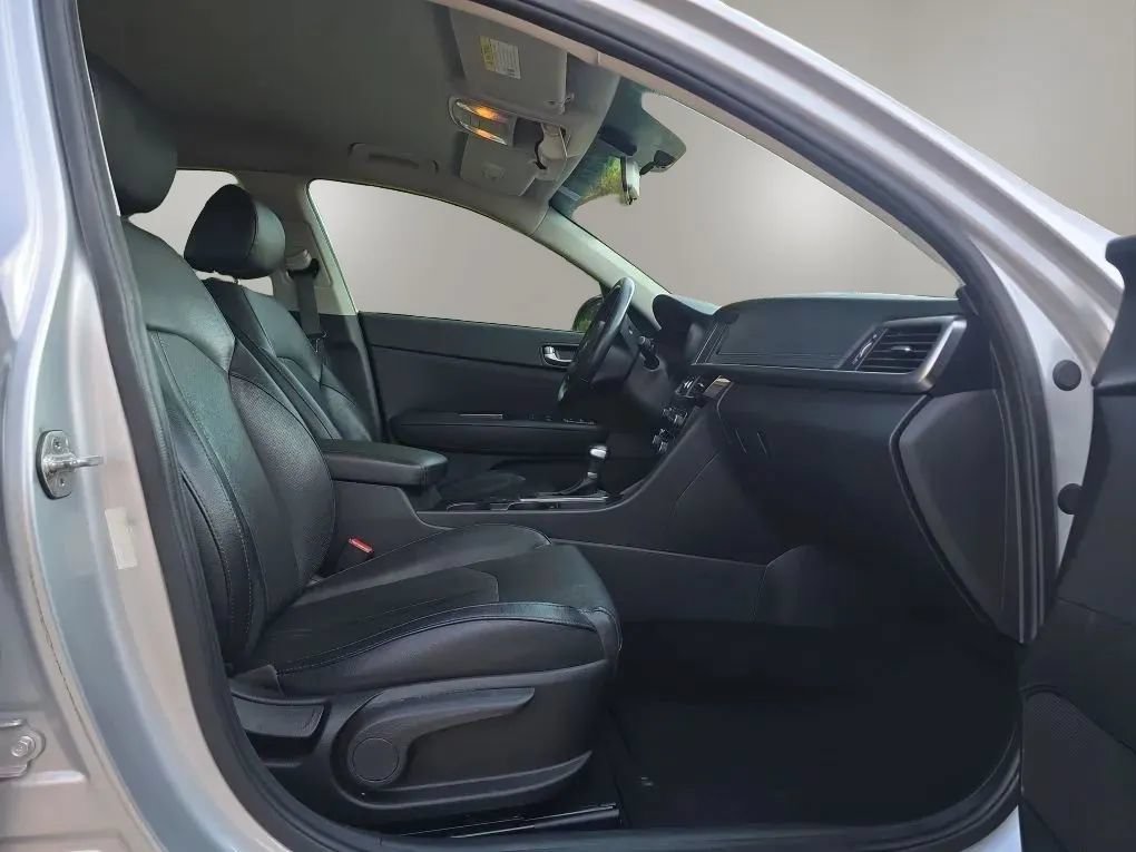 Used 2018 Kia Optima EX FWD image 45