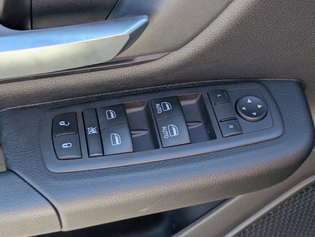 Used 2024 RAM 1500 Tradesman w/ Night Edition AWD/4WD image 18