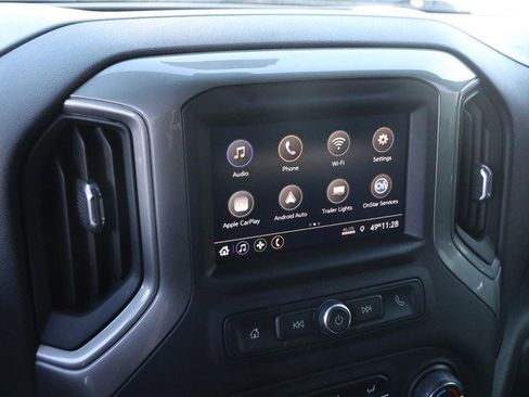 Used 2021 Chevrolet Silverado 2500 Custom w/ Custom Value Package image 13