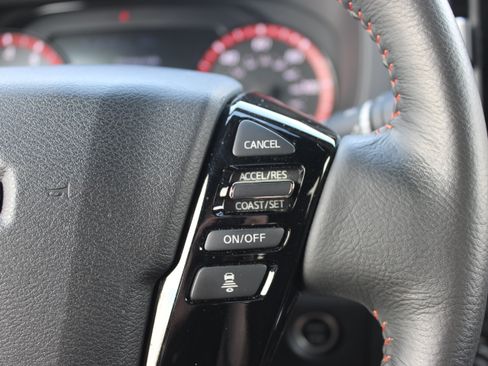 Certified 2025 Nissan Frontier PRO-4X AWD/4WD image 23