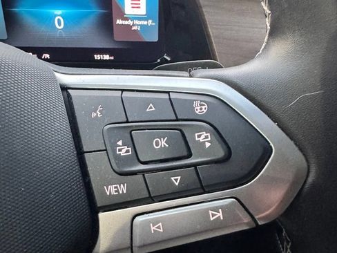 Used 2025 Volkswagen Atlas SE FWD image 18