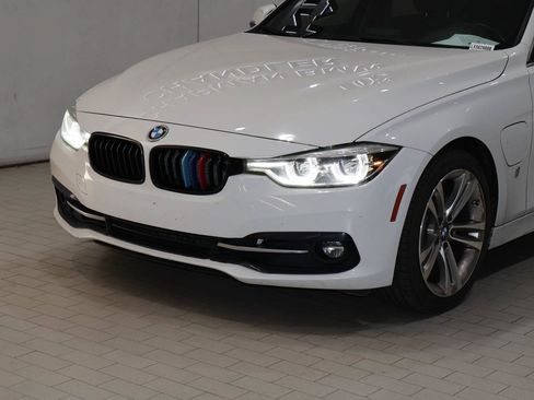 Used 2018 BMW 330e RWD image 2