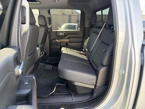 Used 2021 GMC Sierra 2500 Denali w/ Denali Ultimate Package AWD/4WD image 25
