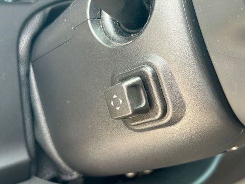 Used 2017 Chevrolet Tahoe Premier image 33