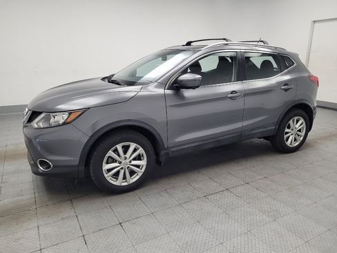 Used 2018 Nissan Rogue Sport SV w/ SV Technology Package AWD/4WD image 2