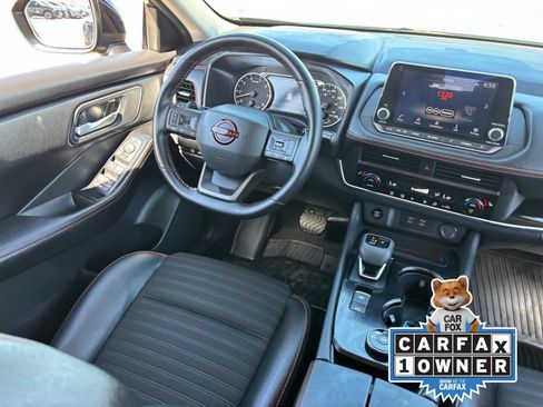 Certified 2025 Nissan Rogue SV AWD/4WD image 15