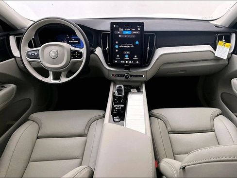 New 2026 Volvo XC60 B5 Ultra w/ Protection Package Premier image 9