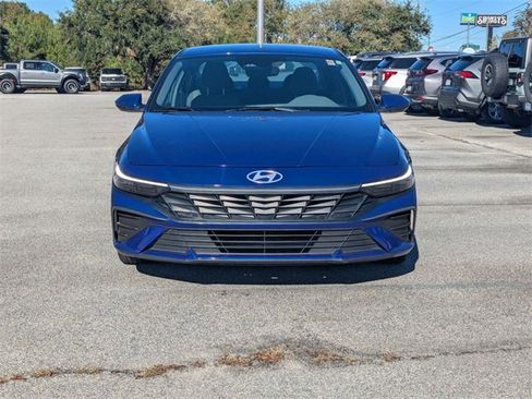Used 2024 Hyundai Elantra SEL image 8