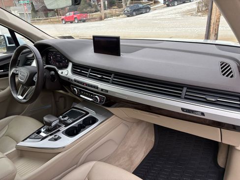 Used 2019 Audi Q7 2.0T Premium Plus image 30