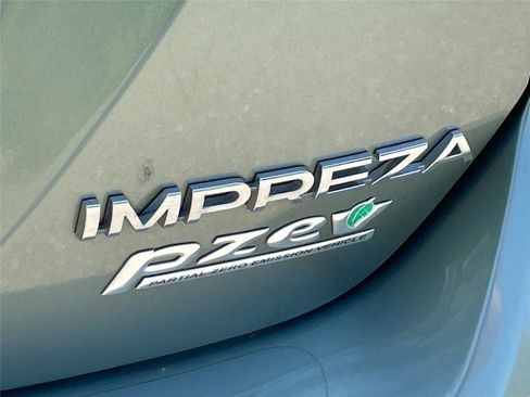 Used 2016 Subaru Impreza 2.0i AWD/4WD image 9