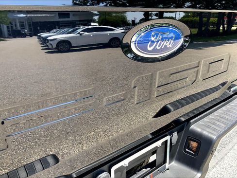 Used 2023 Ford F150 Lariat w/ Equipment Group 502A High AWD/4WD image 10