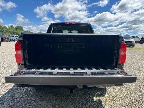 Used 2018 Chevrolet Silverado 1500 Custom w/ Custom Value Package AWD/4WD image 13
