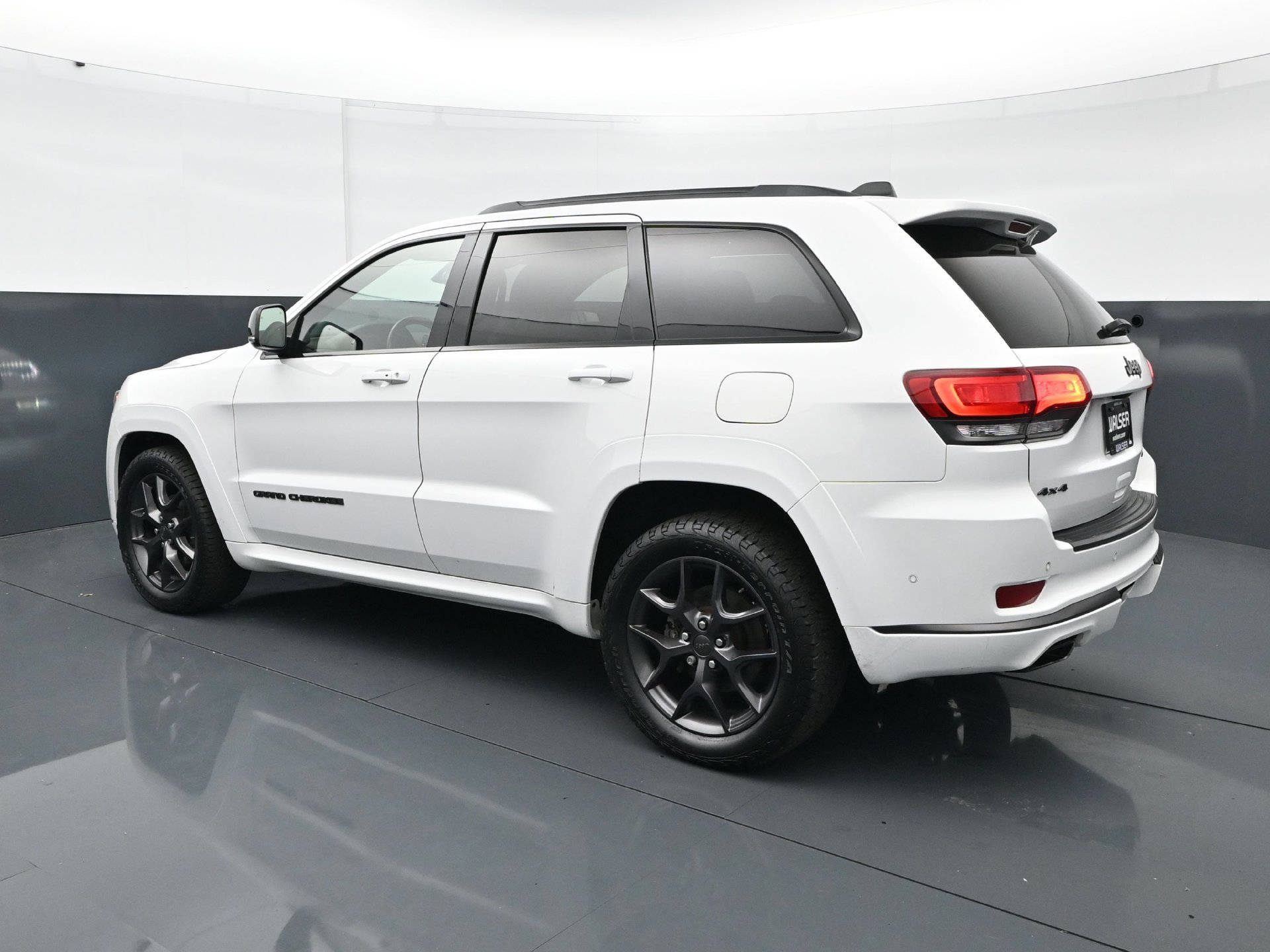 Used 2019 Jeep Grand Cherokee Limited X AWD/4WD image 4