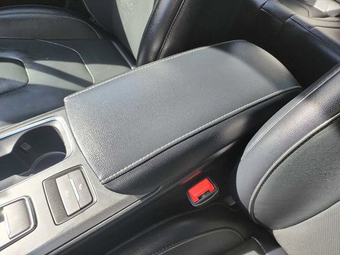 Used 2017 Ford Fusion Titanium image 25