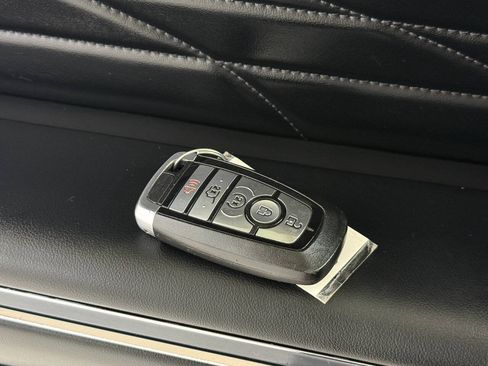 Used 2019 Ford Expedition Platinum RWD image 97