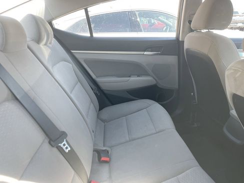 Used 2020 Hyundai Elantra SEL image 10