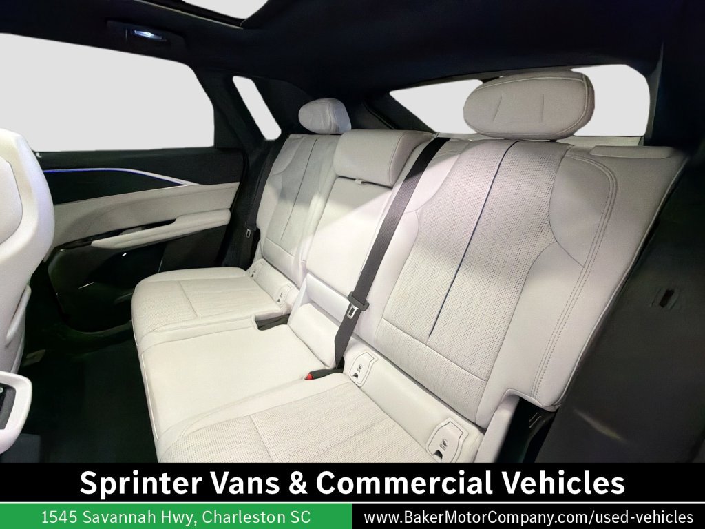 Used 2024 Cadillac Lyriq Sport RWD image 25