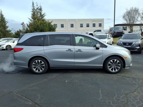 Used 2023 Honda Odyssey EX-L image 26
