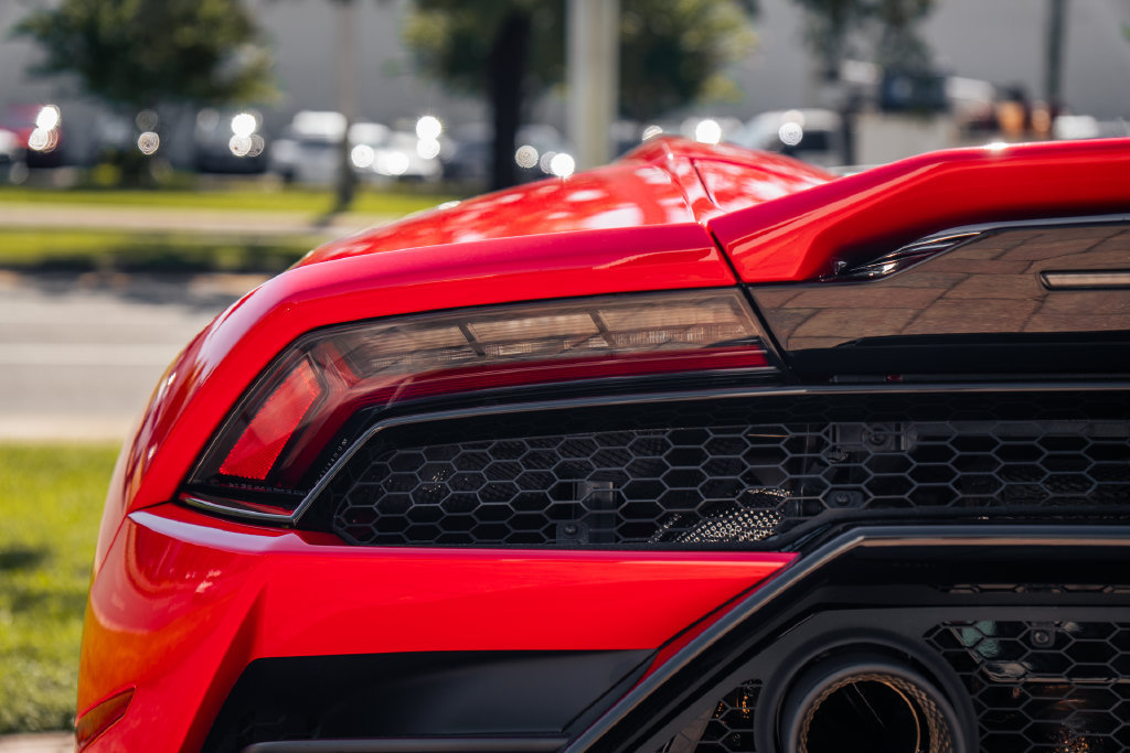 Used 2024 Lamborghini Huracan EVO AWD/4WD image 11