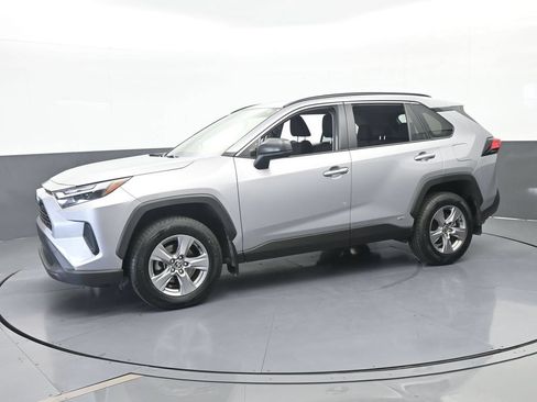 Used 2024 Toyota RAV4 LE AWD/4WD image 2