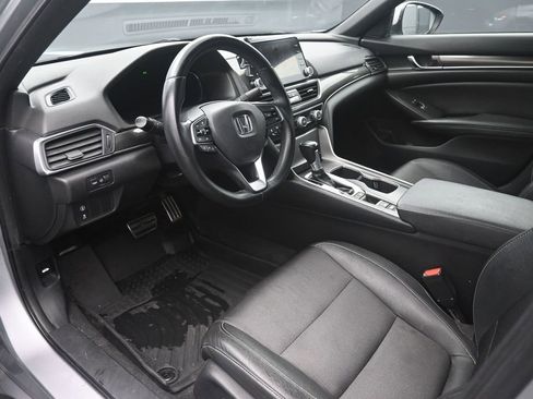 Used 2019 Honda Accord Sport image 19