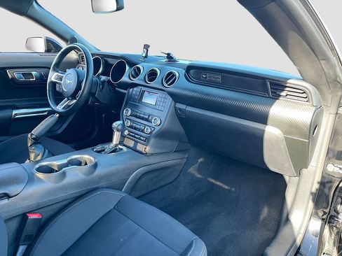 Used 2020 Ford Mustang Coupe image 26
