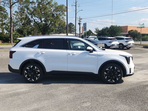 New 2025 Kia Sorento SX image 3