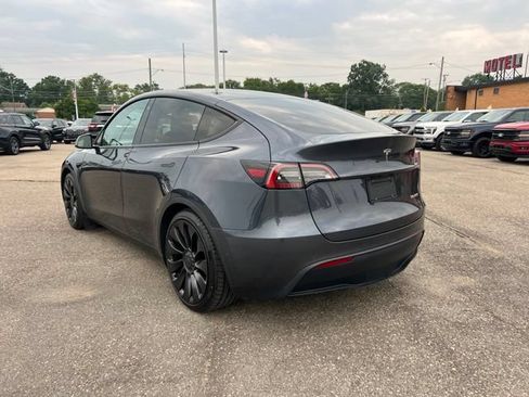 Used 2022 Tesla Model Y Performance AWD/4WD image 6