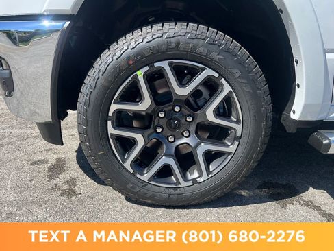 New 2026 RAM 1500 Laramie AWD/4WD image 9