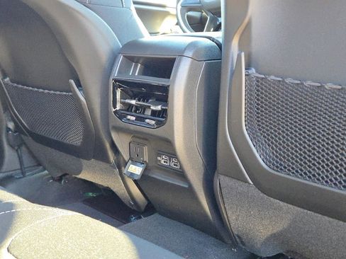 New 2025 Jeep Grand Cherokee Laredo X w/ Luxury Tech Group I image 12