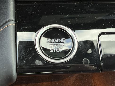 New 2026 Lincoln Navigator L Black Label AWD/4WD image 36