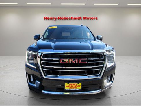 Used 2023 GMC Yukon SLT image 2