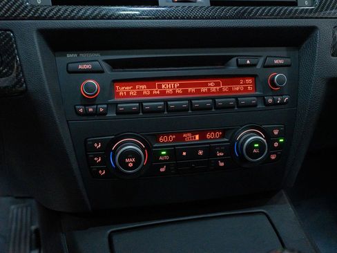 Used 2011 BMW M3 image 49