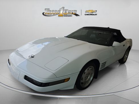 Used 1994 Chevrolet Corvette Convertible RWD image 2