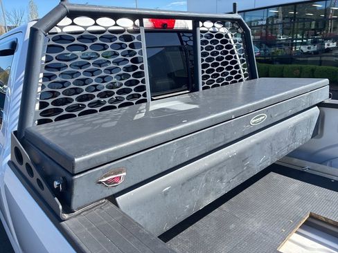 Used 2019 Ford F350 Platinum w/ Platinum Ultimate Package AWD/4WD image 11