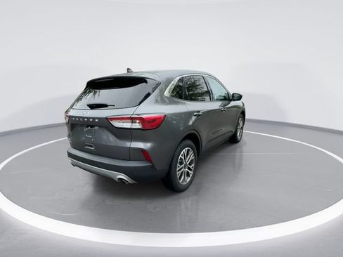 Used 2022 Ford Escape SEL w/ Technology Package FWD image 8