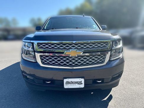 Used 2017 Chevrolet Tahoe LT w/ LT Signature Package AWD/4WD image 3