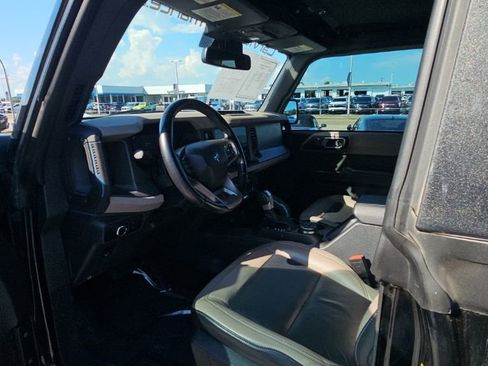 Used 2024 Ford Bronco Wildtrak AWD/4WD image 11