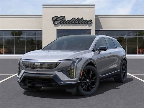 New 2025 Cadillac Optiq Luxury 1 w/ LPO, ONYX Package image 6