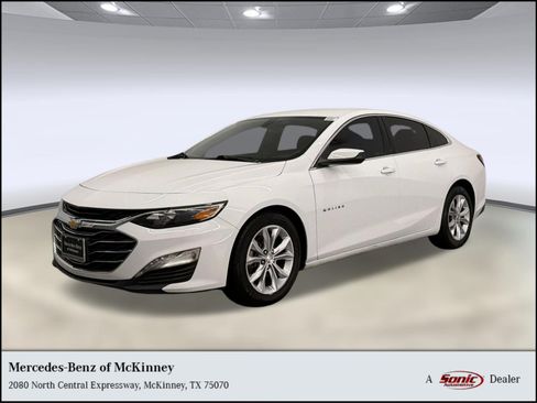Used 2021 Chevrolet Malibu LT FWD image 1