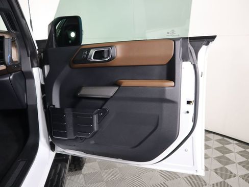 Used 2022 Ford Bronco Outer Banks image 26