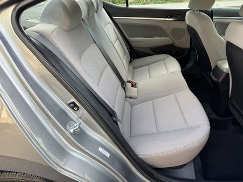 Used 2019 Hyundai Elantra SEL FWD image 26