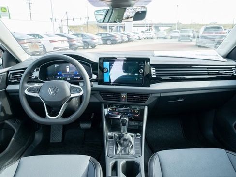 New 2026 Volkswagen Jetta SE image 29