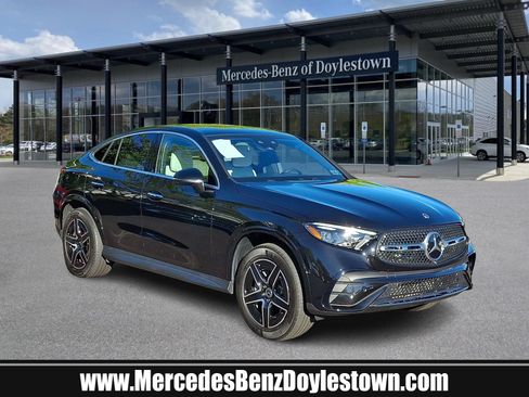 Certified 2025 Mercedes-Benz GLC 300 4MATIC image 1