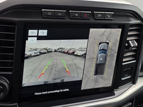 Used 2023 Ford F150 Lariat w/ Trailer Tow Package image 5