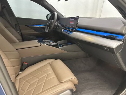 Used 2024 BMW i5 M60 w/ Premium Package image 15