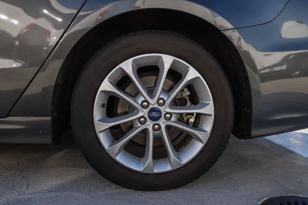 Certified 2020 Ford Fusion SE FWD image 8