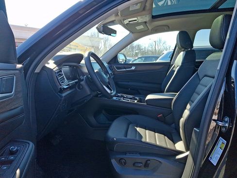 New 2026 Volkswagen Atlas SEL image 6